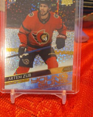2020-21 Upper Deck Extended Series Young Guns Speckled Rainbow Foil #710 Artem Zub Ottawa Senators
