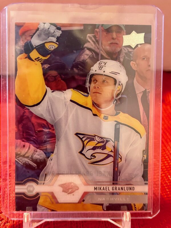 2019-20 Upper Deck Clear Cut Base #137 Mikael Garnlund