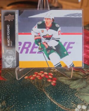 2021-22 Upper Deck French Variation Base Series 1 #88 Marcus Foligno
