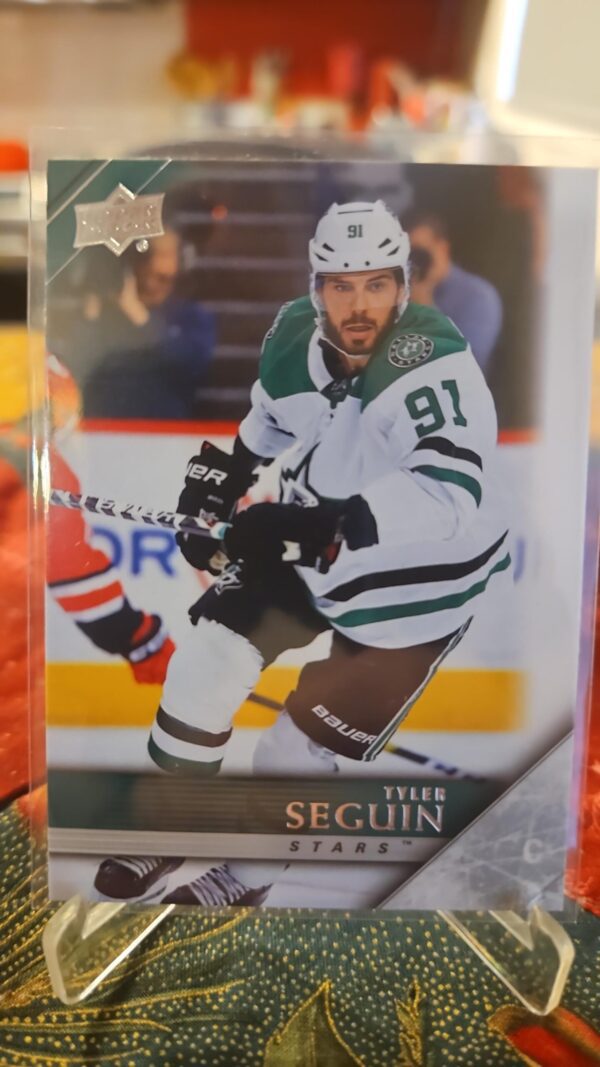 2020-21 Upper Deck Extended 05-06 Tribute Base #T-28 Tyler Seguin