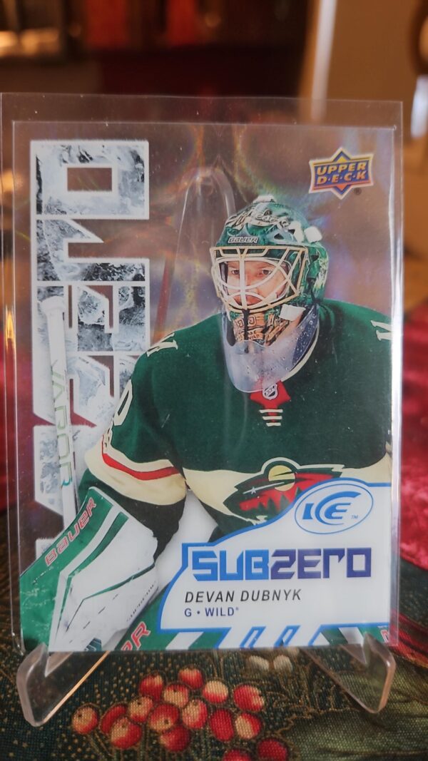 2017-18 Upper Deck Ice Sub Zero Devan Dubnyk #SZ-47
