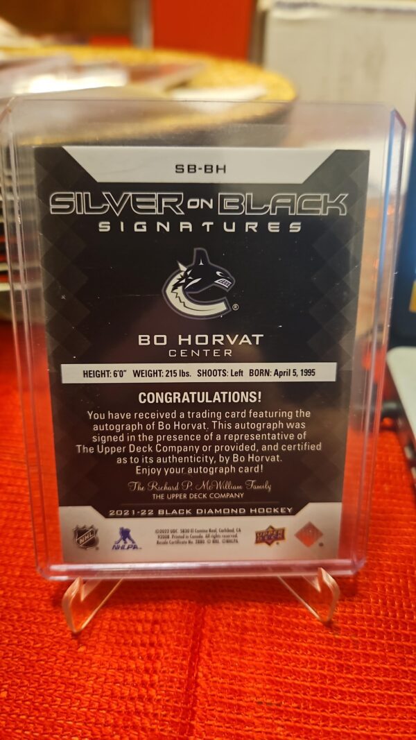 2021-22 Upper Deck Black Diamond Silver on Black Signatures Bo Horvat #sb-bh - Image 2