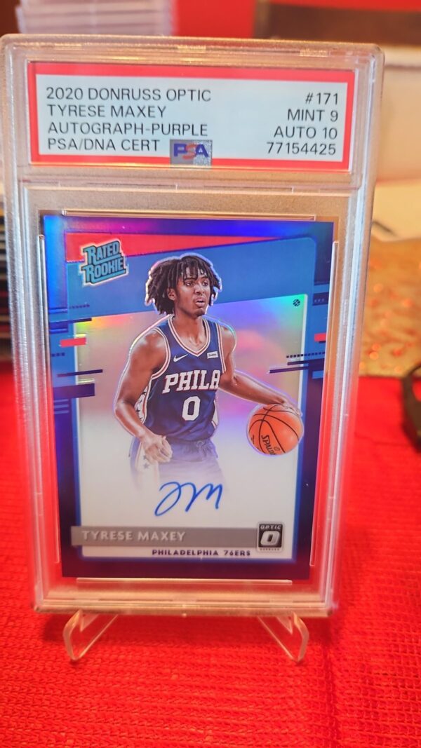 2022 Donruss Optic #171 Tyrese Maxey Autograph Purple psa9 Card Auto psa10