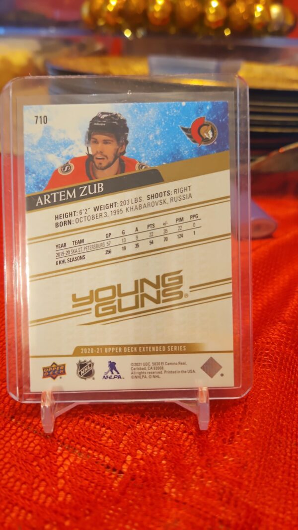 Artem Zub Speckled Foil Young Guns #718 - Image 2