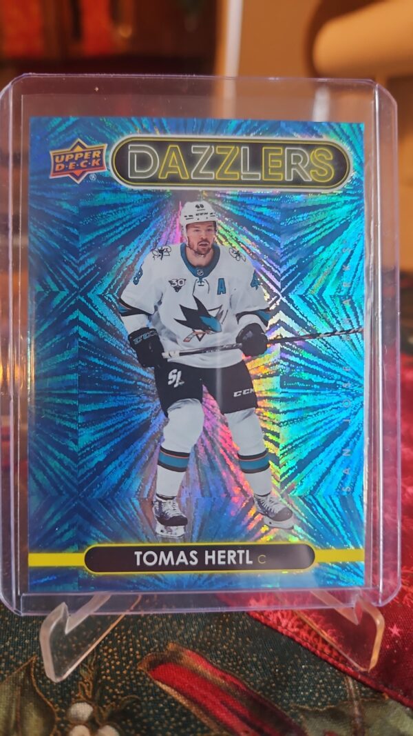 2021-22 Upper Deck Series 1 Blue Dazzler #DZ-37 Thomas Hertl