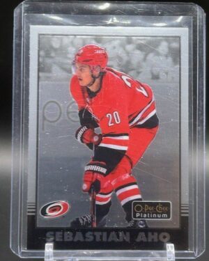 2020-21 O-Pee-Chee Platinum Retro #R-17 Sebastian Aho