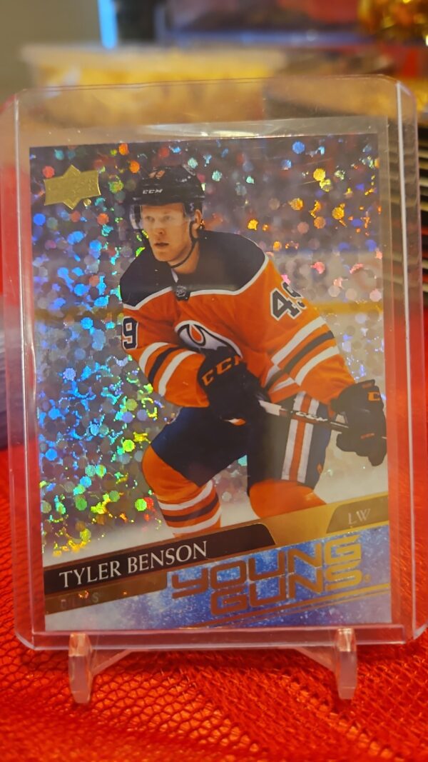 20-21 Upper Deck Series 1 Tyler Benson Speckled Rainbow Young Guns