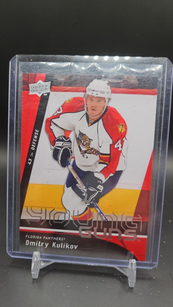 Dmitry Kulikov 2009-10 Upper Deck Series 1 Young Guns #211 rookie card