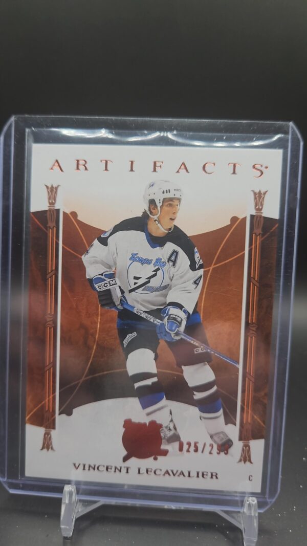 2022-23 Upper Deck ARTIFACTS COPPER #163 VINCENT LECAVALIER /299 Lightning