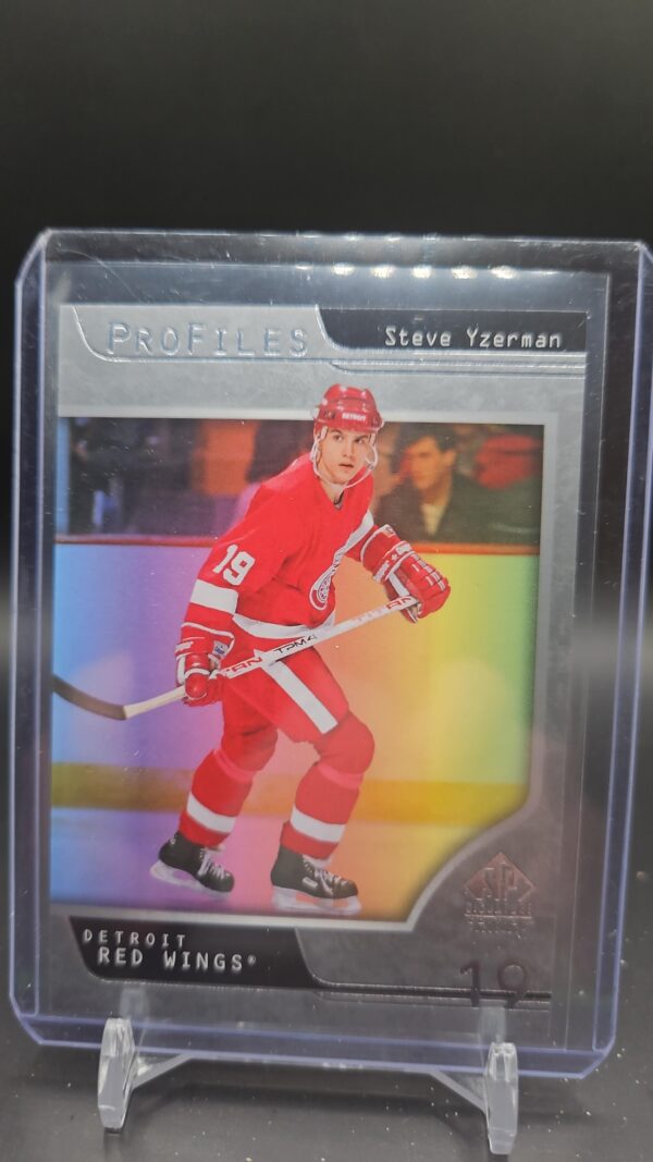 2020-21 UD SP Signature Legends Profiles Steve Yzerman #P-19 Wings UNSCRATCHED