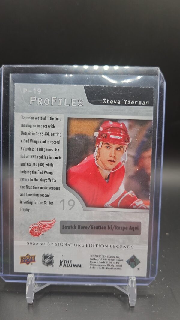 2020-21 UD SP Signature Legends Profiles Steve Yzerman #P-19 Wings UNSCRATCHED - Image 2