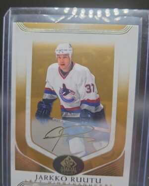 2020-21 SP Signature Legends Gold #196 Jarkko Ruutu - Vancouver Canucks