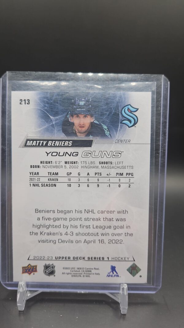 2022-23 Upper Deck Series 1 Young Guns #213 Matty Beniers - Image 2