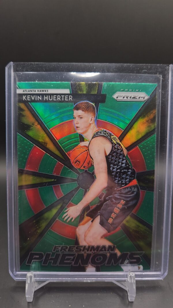 2018-19 Panini Prizm Freshman Phenoms Green Prizm Kevin Huerter #7 Rookie