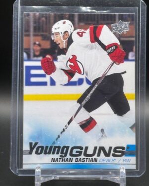 2019-20 Upper Deck Series 1 Young Guns #205 Nathan Bastian rookie, New Jersey Devils, mint