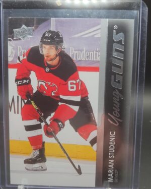 2021-22 Upper Deck Series 1 Young Guns Marian Studenic #210