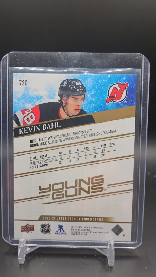 2020 Extended Series Young Guns Speckled Rainbow Foil Kevin Bahl #720 Rookie RC - Image 2