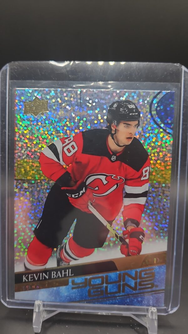 2020 Extended Series Young Guns Speckled Rainbow Foil Kevin Bahl #720 Rookie RC