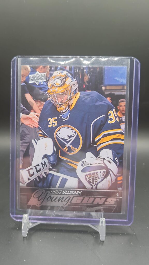 2015-16 Upper Deck Series 2 Young Guns Linus Ullmark rookie card #472, Mint condition, Buffalo Sabres, top collectible NHL rookie card.