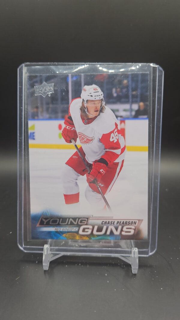 2022-23 Upper Deck Series 1 Chase Pearson #244 Young Guns Detroit Red Wings