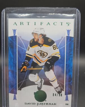 2022-23 Upper Deck Artifacts David Pastrnak Emerald #87 /99 Boston Bruins hockey card