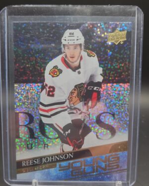 2020-21 Upper Deck Extended Series Young Guns Speckled Rainbow Foil Reese Johnson rookie card #725, Mint condition, Chicago Blackhawks, top collectible NHL rookie card.