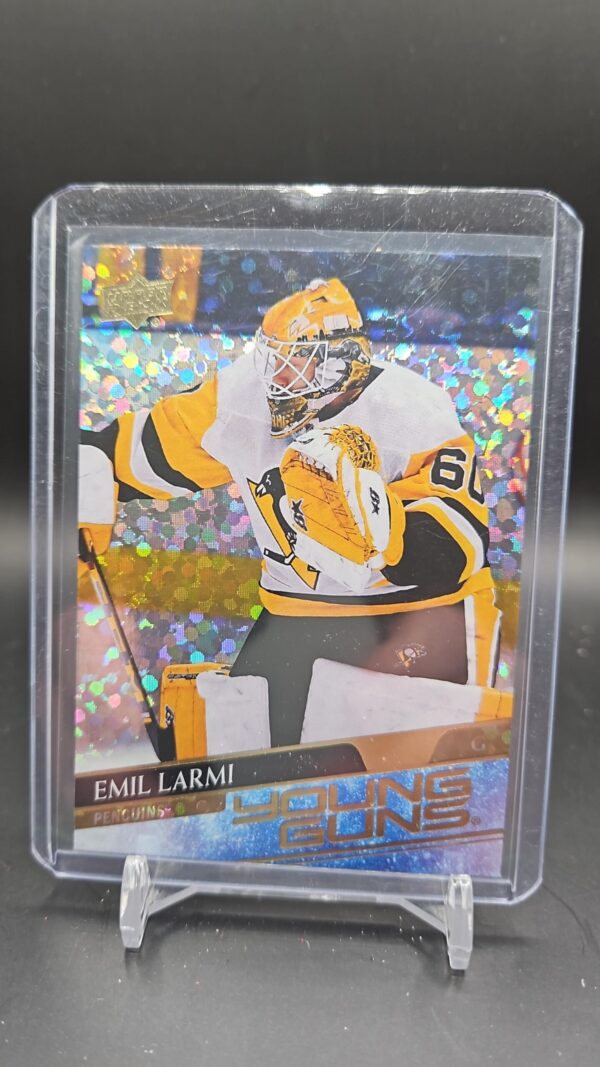 2020-21 Upper Deck Young Guns Speckled Rainbow Emil Larmi #236 Rookie RC