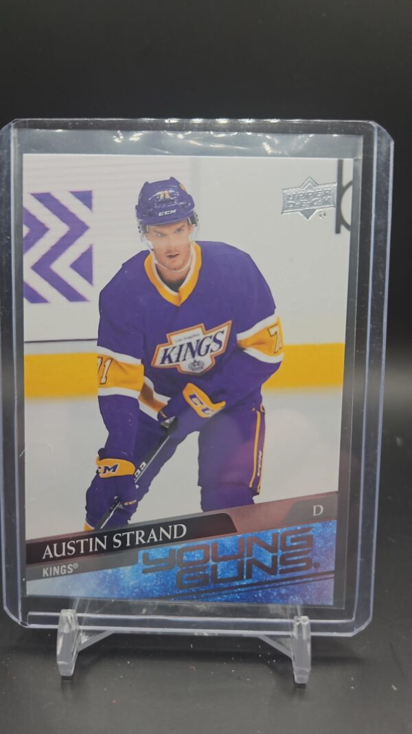 2020-21 Upper Deck Young Guns #722 Austin Strand - Los Angeles Kings Rookie RC