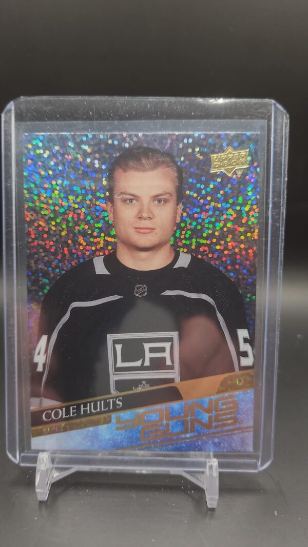 2020 Extended Series Young Guns Speckled Rainbow Foil Cole Hults #724 Rookie RC
