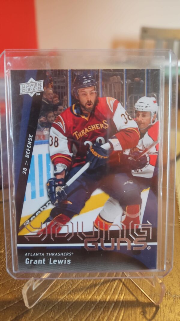 Grant Lewis 2009-10 Upper Deck Series 1 YOUNG GUNS ROOKIE #232