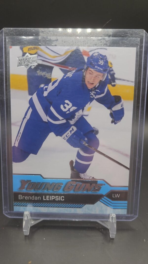 2016-17 Upper Deck Young Guns Brendan Leipsic #499 Maple Leafs