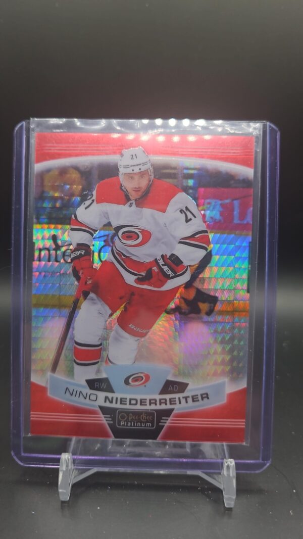 2019-20 O-Pee-Chee Platinum Red Prism Nino Niederreiter /199 #128