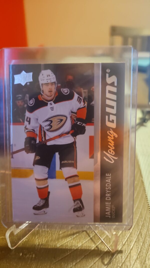 2021-22 Upper Deck Series 1 Young Guns Jamie Drysdale #205 Rookie RC
