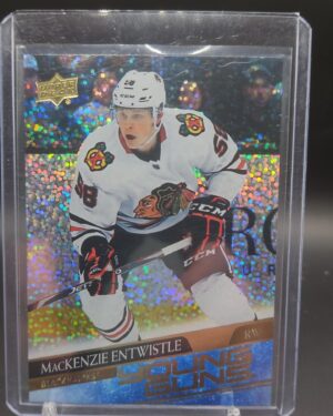 2020-21 Upper Deck Series 2 Young Guns Speckled Rainbow #471 MacKenzie Entwistle rookie card featuring Chicago Blackhawks