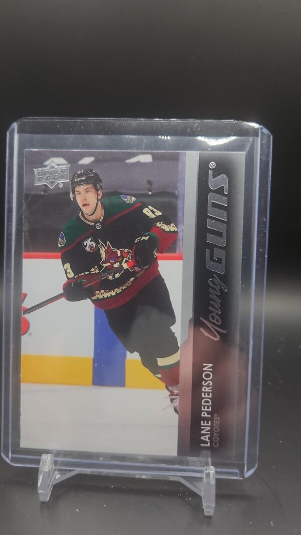 2021-22 UPPER DECK SERIES 1 YOUNG GUNS LANE PEDERSON #234 ARIZONA COYOTES RC