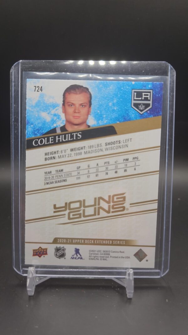 2020 Extended Series Young Guns Speckled Rainbow Foil Cole Hults #724 Rookie RC - Image 2