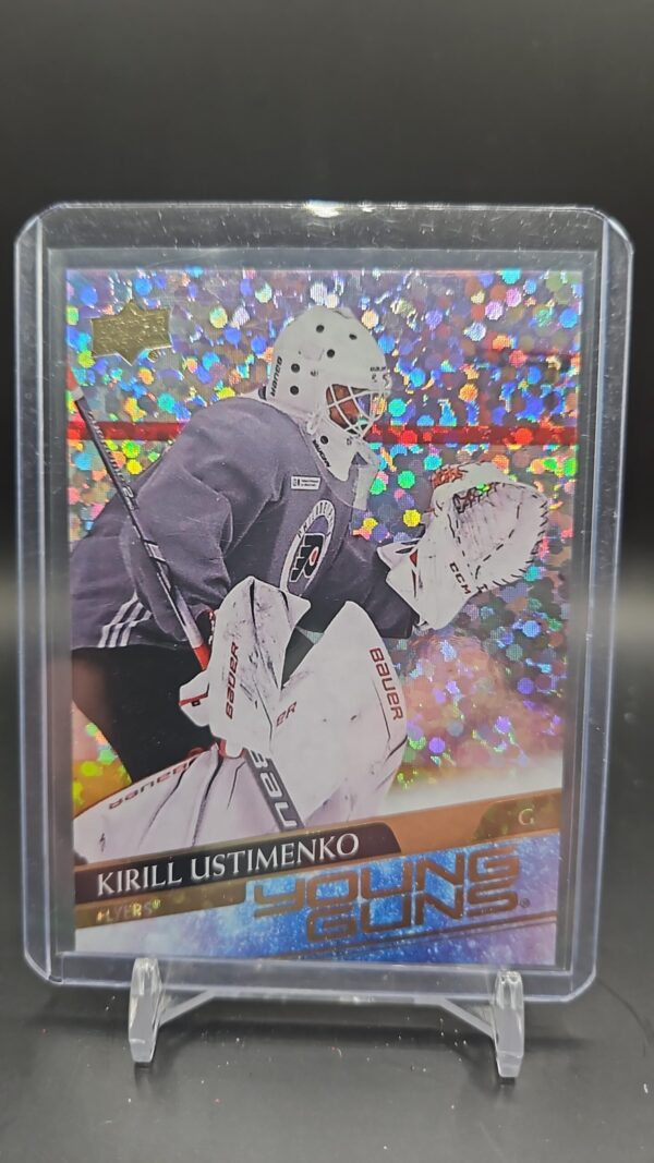 Kirill Ustimenko 2020-21 Upper Deck Young Guns Speckled foil #245 Philadelphia Flyers