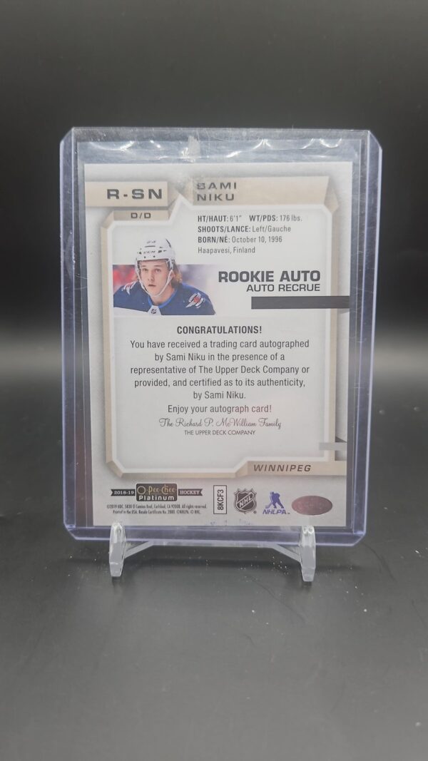 2019-20 OPC Platinum 2018-19 Update Rookie Auto #R-SN Sami Niku RC Winnipeg Jets - Image 2