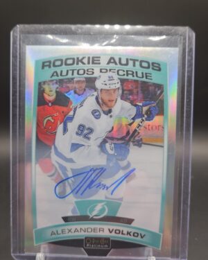 2019-20 O-Pee-Chee Platinum rainbow Rookie Autos Alexander Volkov #R-AV