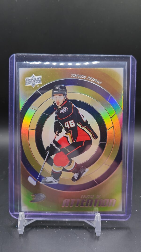 2022-23 Upper Deck Series 1 Centre of Attention #CA-4 Trevor Zegras
