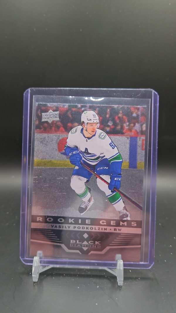 2021-22 UD Extended Rookie Gems Black Diamond #BD-10 Vasily Podkolzin Canucks