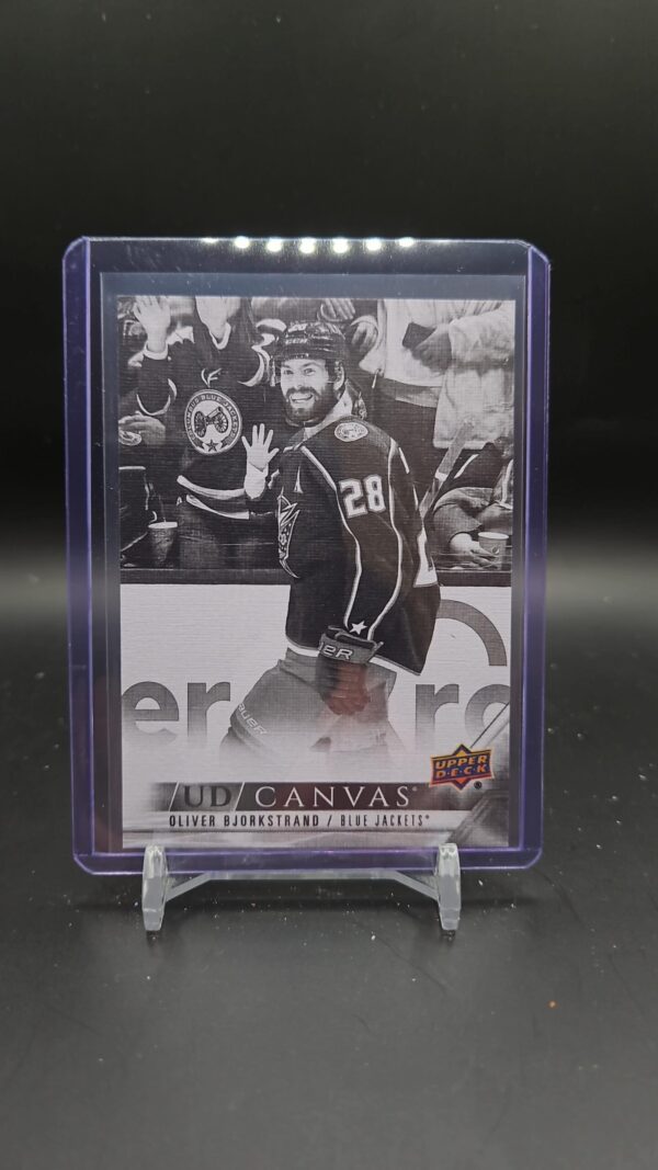 2022-23 Upper Deck Series 1 Oliver Bjorkstrand Black & White Canvas#C25
