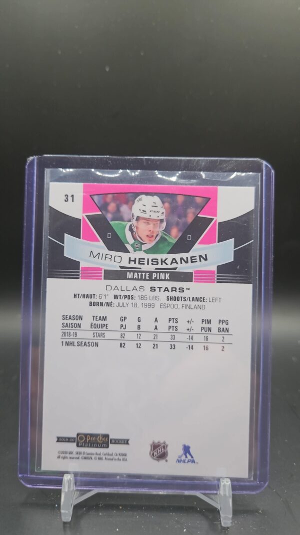 2019-20 O-Pee-Chee Platinum Matte Pink Miro Heiskanen #31 - Image 2