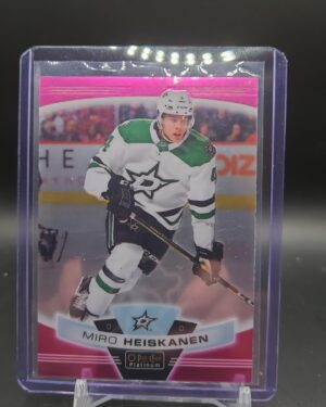 2019-20 Matte Pink O-Pee-Chee Platinum Heiskanen #31 NHL card