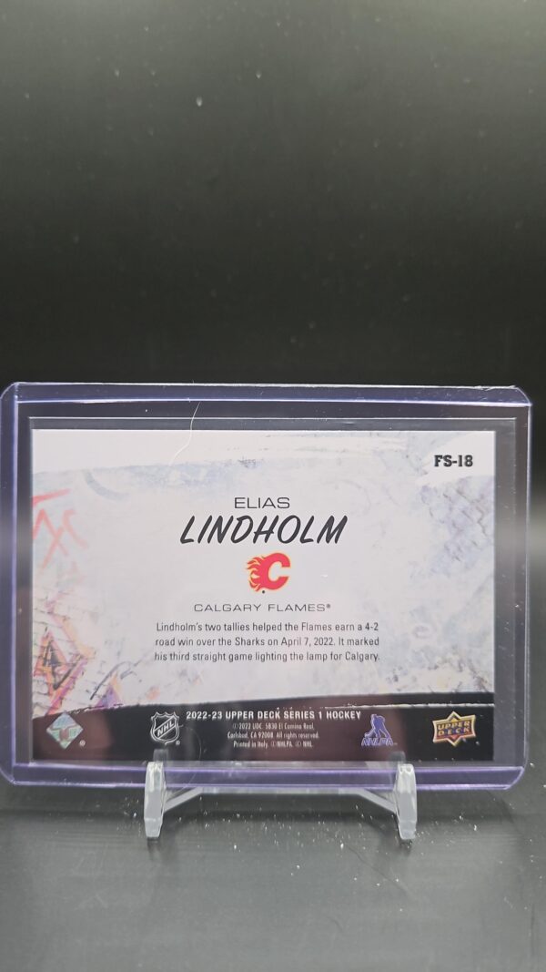 Elias Lindholm 2022-23 Upper Deck Series 1 Free Styles #FS-18 Calgary Flames - Image 2