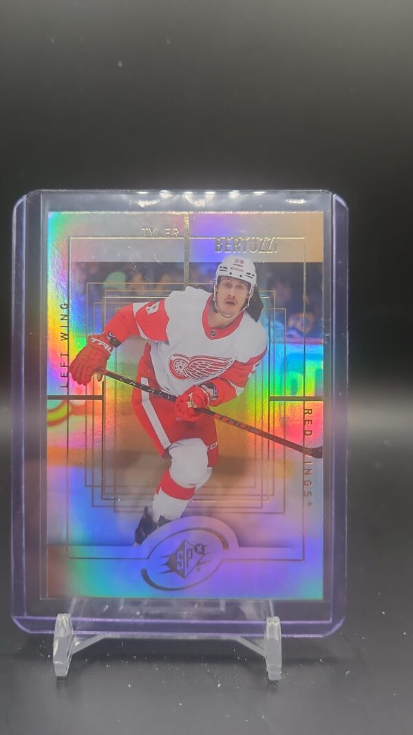 2021-22 UPPER DECK Extended Series Retro#SPX-12 Tyler Bertuzzi