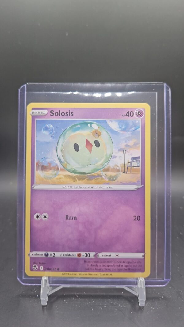 Solosis - 076/195 Common Sword & Shield: Silver Tempest Pokemon
