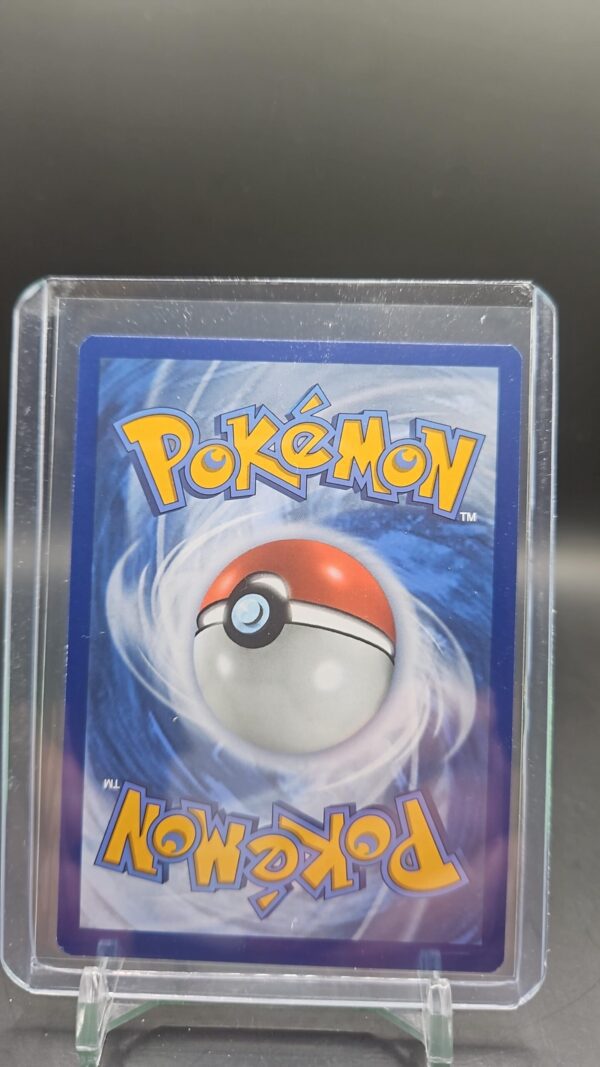 Gloom 002/196 Lost Origin Pokemon Card - Image 2