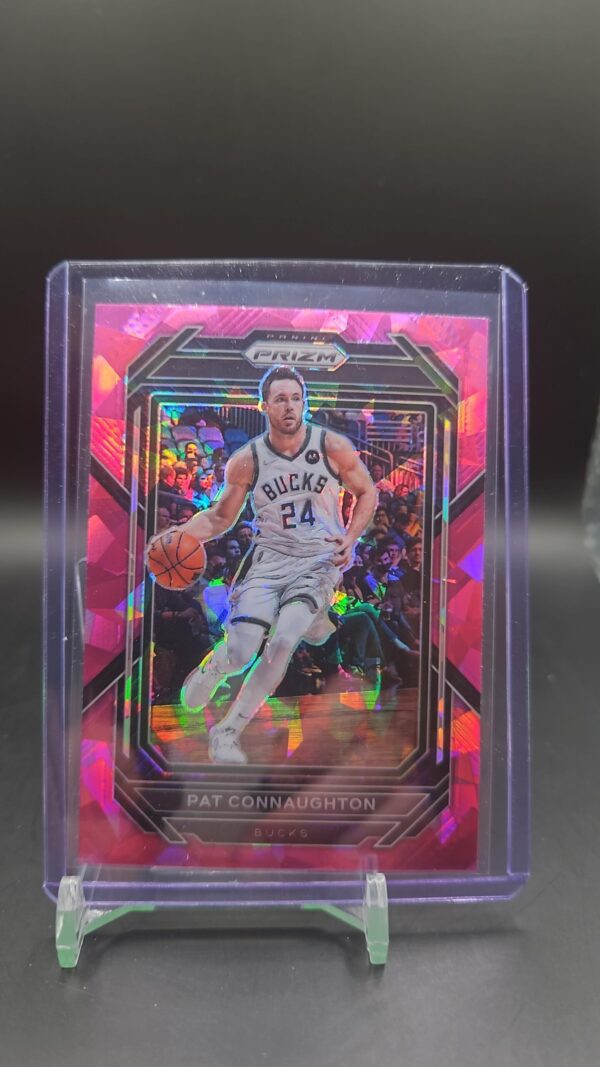 2022-23 Prizm Pat Connaughton Pink Prizm Cracked Ice No. 97