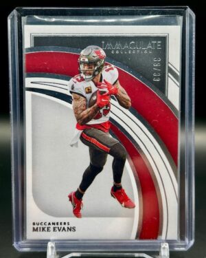 2022 Immaculate Mike Evans #90 39/99 Buccaneers memorabilia card